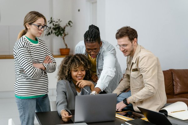 Quels sont les critères à considérer pour choisir un site internet à bas prix ?